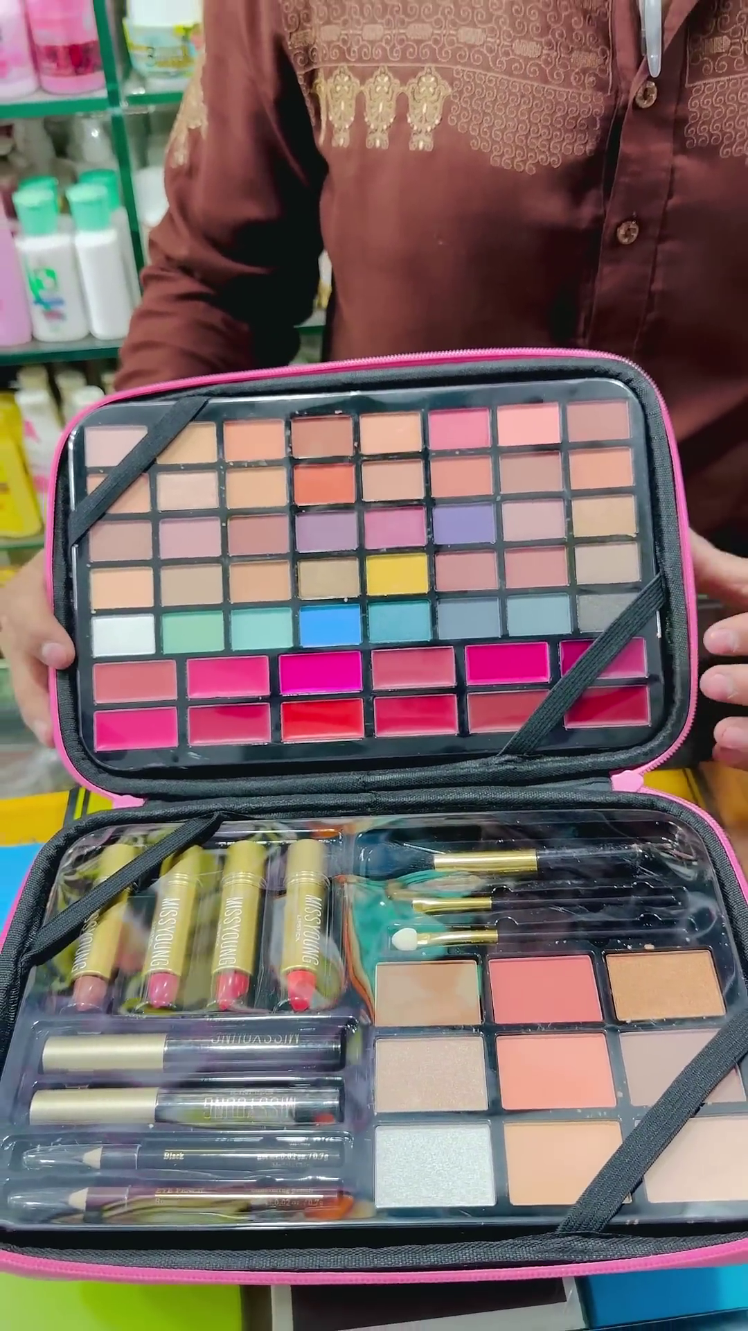 Miss Gorgeous Professional Makeup Kit - Complete Set with 45 Eyeshadows, 24 Lip Colors, Blushes, Highlighters, Lipsticks, Eyeliners, and Brushes