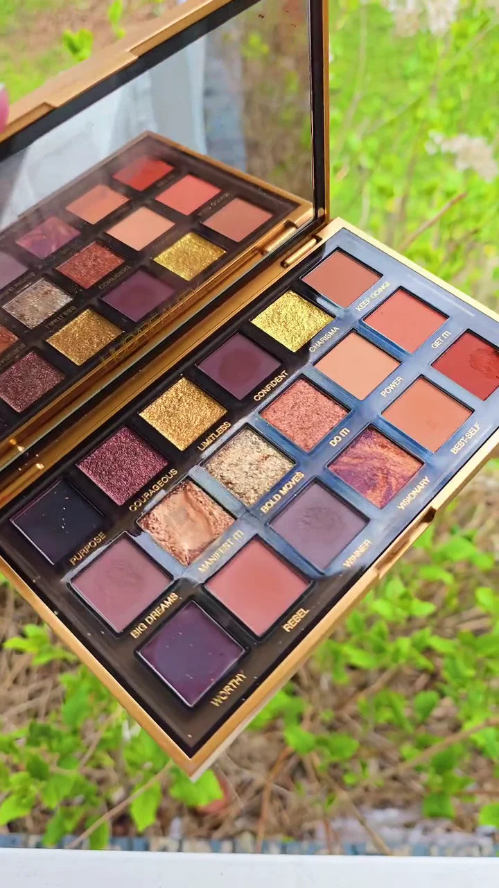 Professional 18-Color Eyeshadow Palette with Matte, Shimmer, Metallic and Glitter Shades – Warm Neutrals, Bold Pigments and Long-Lasting Blendable Formula for Day and Night Makeup Looks