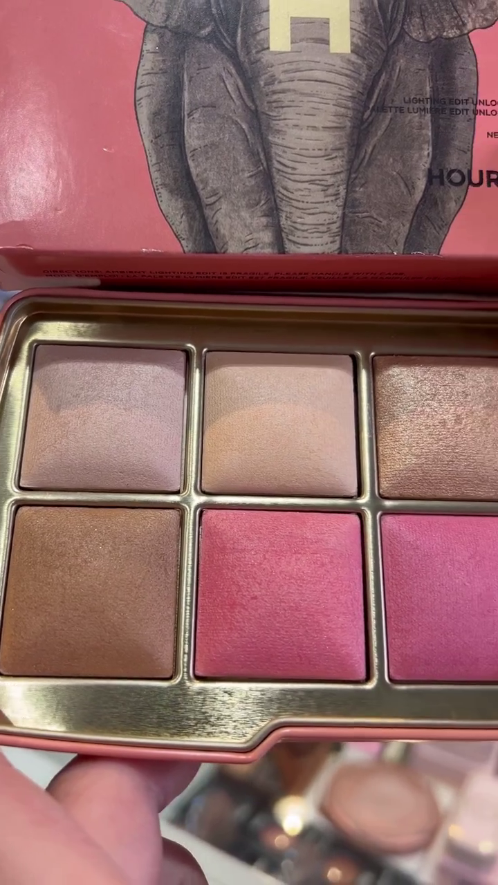 Lighting Elephant Palette Six Powders Highlighter, Blush, Bronzer, and Powders in Luxurious Travel-Friendly Compact – Perfect for a Glowing