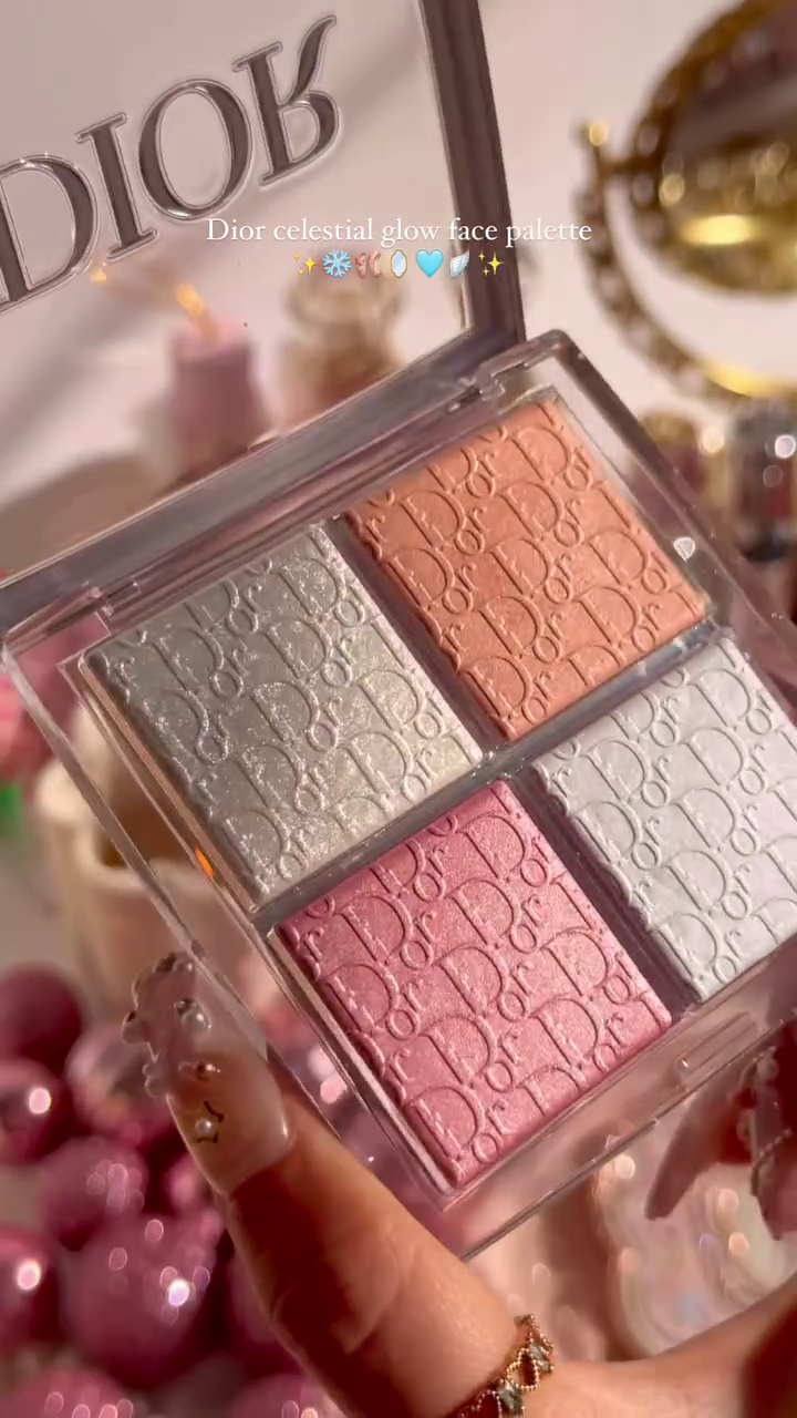 A Radiant Quartet of Highlighting Shades for a Glowing, Dewy Finish. Perfect for Adding a Touch of Sparkle and Luminosity to Your Makeup Look.