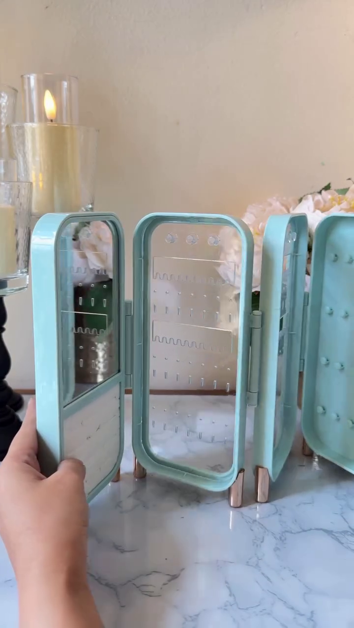 Stylish Multi-Section Jewelry Organizer – Compact and Elegant Storage Case with Mirrors for Neatly Organizing Accessories