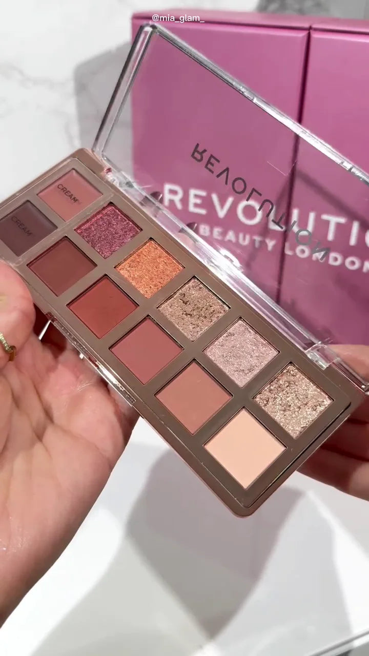 Glamorous 12-Piece Eyeshadow Palette with Rich Matte and Shimmer Shades – Perfect for Everyday and Evening Looks with Velvety Smooth Application and High Pigmentation