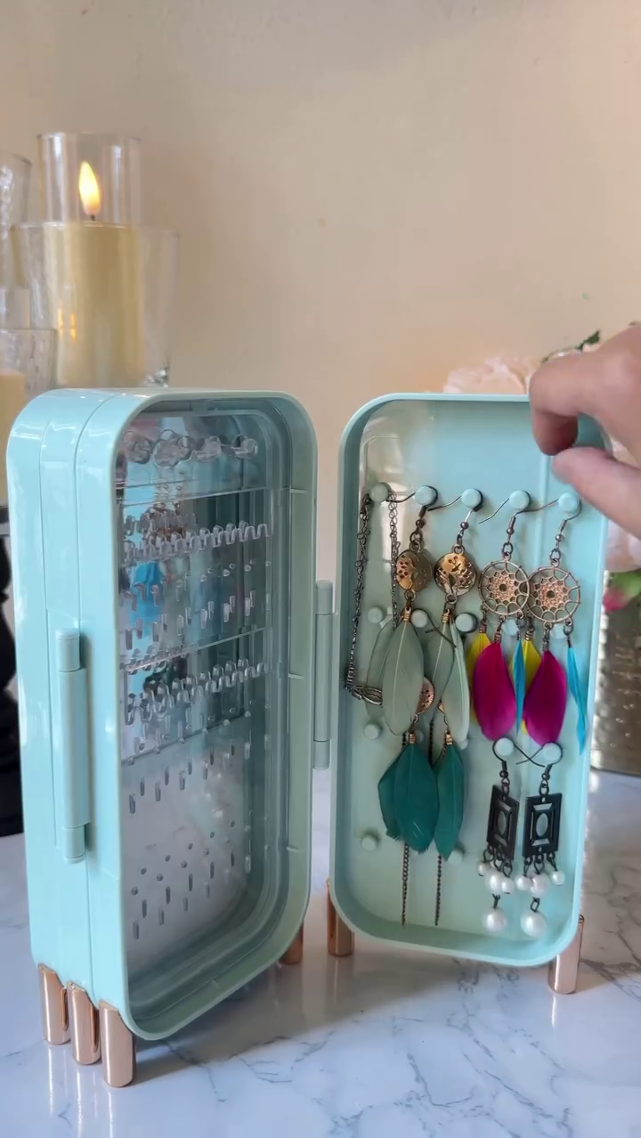 Stylish Multi-Section Jewelry Organizer – Compact and Elegant Storage Case with Mirrors for Neatly Organizing Accessories