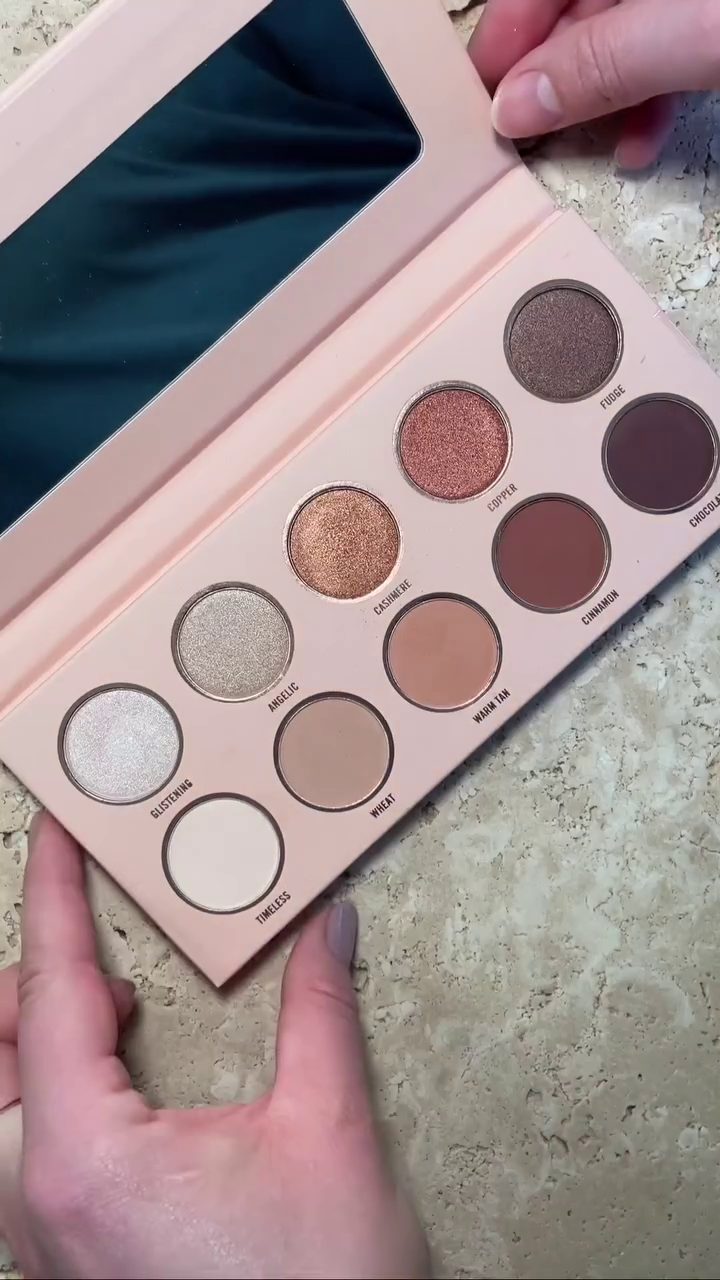 Warm Nude 9-Color Eyeshadow Palette with Shimmer and Matte Shades in Copper, Bronze, and Neutral Tones for Everyday Glam