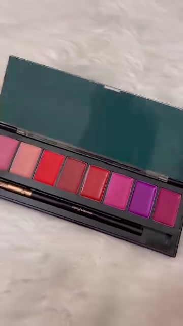 10-Color Lipstick Palette Featuring Bold Reds, Pinks, and Purples with a Smooth Matte Finish, Complete with a Precision Brush for Perfect Application