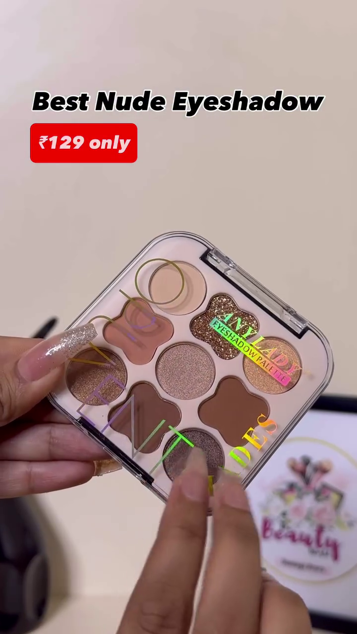 Versatile Nude Eyeshadow Palette with 9 Richly Pigmented Matte and Shimmer Shades in Warm and Neutral Tones – Perfect for Everyday Wear, Soft Glam, and Natural Makeup Looks