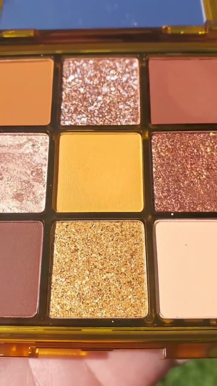 9-Color Warm Neutral Yellow Gold Bronze Glitter Matte Shimmer Eyeshadow Palette with Highly Pigmented Shades for Everyday Natural Glam and Bold Eye Makeup Looks