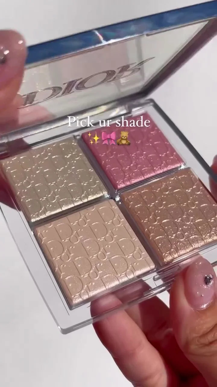 Luxury Shimmering Eyeshadow Quad Palette with Sparkling, Satin, and Matte Shades for an Elegant Eye Look – Versatile Color Selection for Day and Night Glam