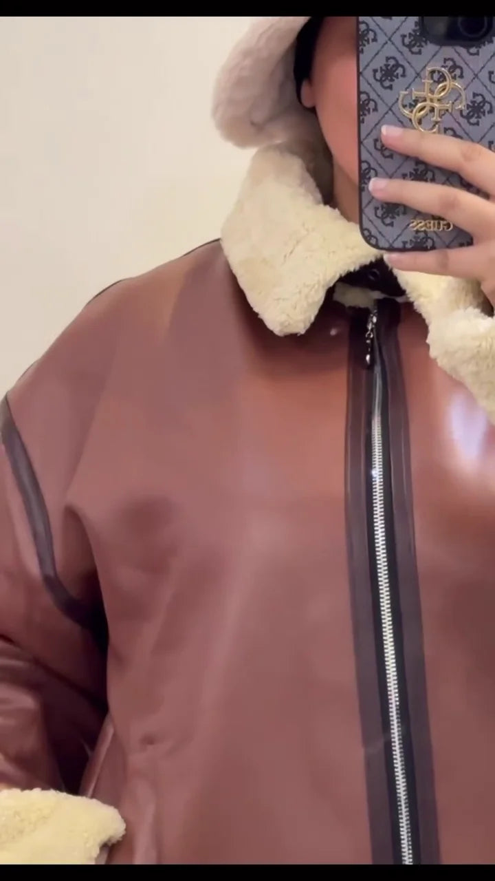 Winter Aviator-Style Leather Jacket with Soft Sherpa Trim and Zip Closure