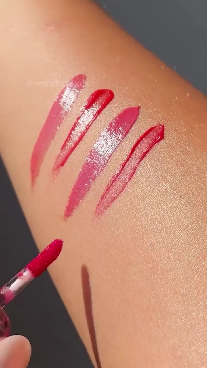 Pink Lip Gloss Duo with Hydrating Formula and Shimmering Finish, Providing a Lustrous, Glossy Look and Soft, Plump Lips for a Fresh and Natural Glow