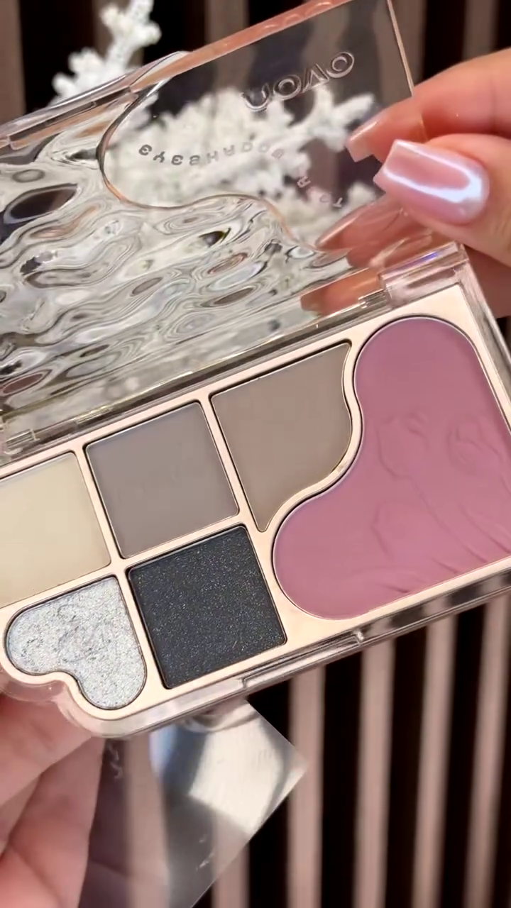 Nova Heart-Shaped 6-Color Eyeshadow Palette Set in Neutral and Shimmer Shades for Everyday Glam