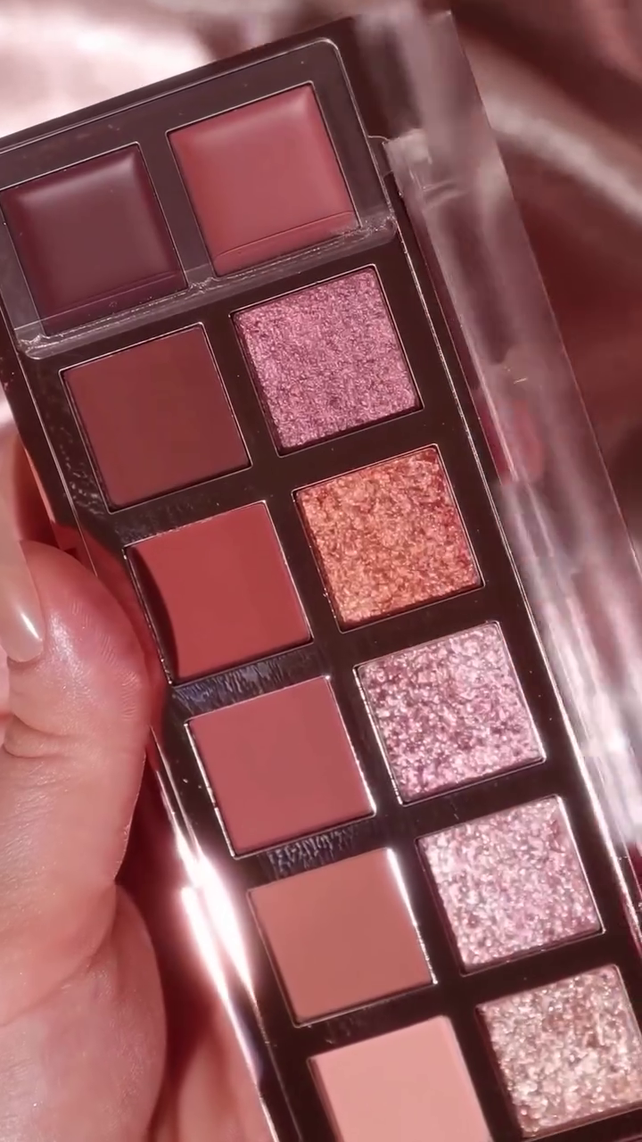 Matte and Shimmer Lip and Eye Palette – Versatile Shades for a Perfect Look