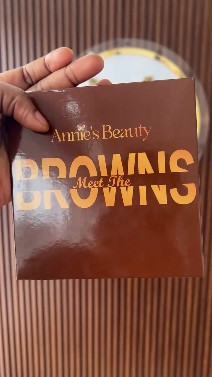 Annie's Beauty Matte Eyeshadow Palette – 9 Warm Toned Shades Including Coffee, Cocoa, Chocolate, Vintage, Bronze, Ebony, Charcoal, Smoke, and Mocha for Stunning, Versatile Looks