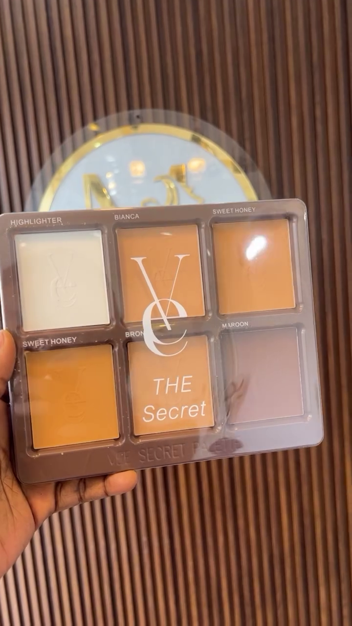 V&C The Secret Contour and Highlight Palette – 6 Shades Including Highlighter, Bianca, Sweet Honey, Bronzer, Maroon for Sculpting and Radiant Glow