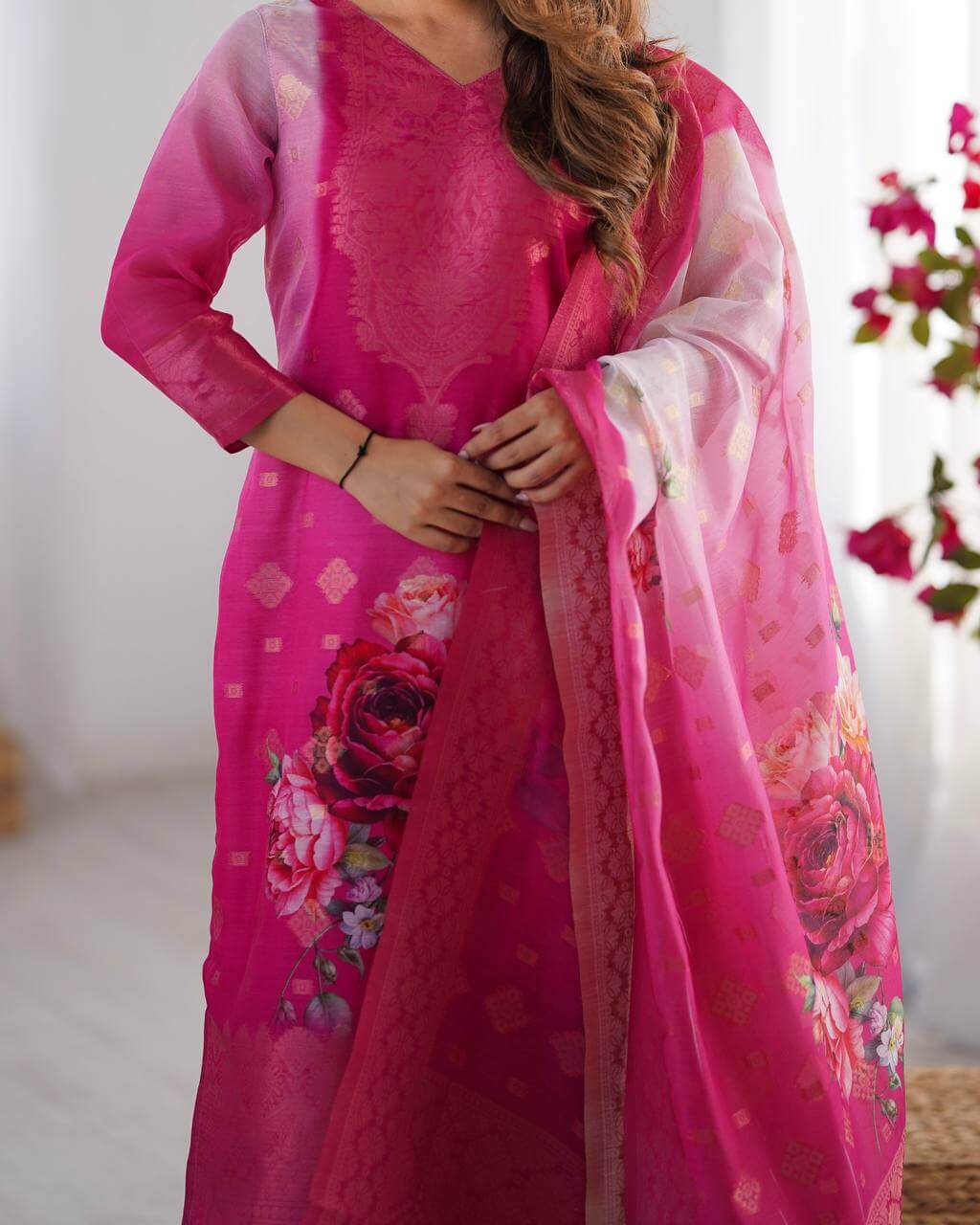 Women Floral Printed Regular Chanderi Silk Kurta with Trousers & With Dupatta
