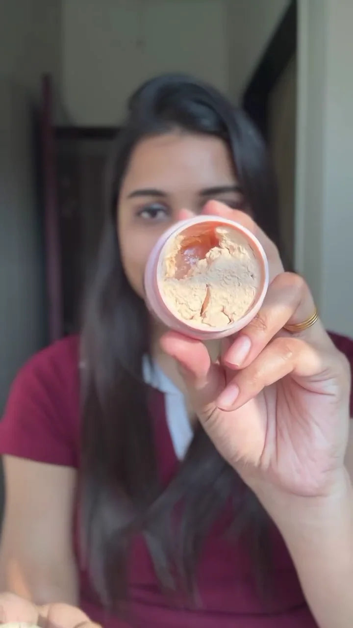 Lakmé 9 to 5 CC Light Mousse – Lightweight Coverage with Smooth Finish, Perfect for Daily Wear