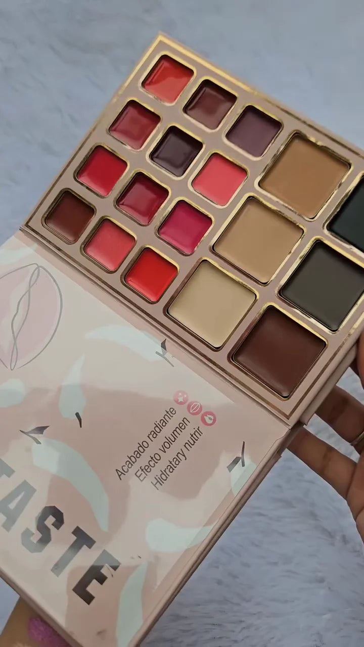 18-Piece Makeup Collection for Eyes, Lips, and Face - A Gorgeous Palette Featuring Matte, Shimmer, and Metallic Shades in a Heart-Shaped Box with Floral Accents