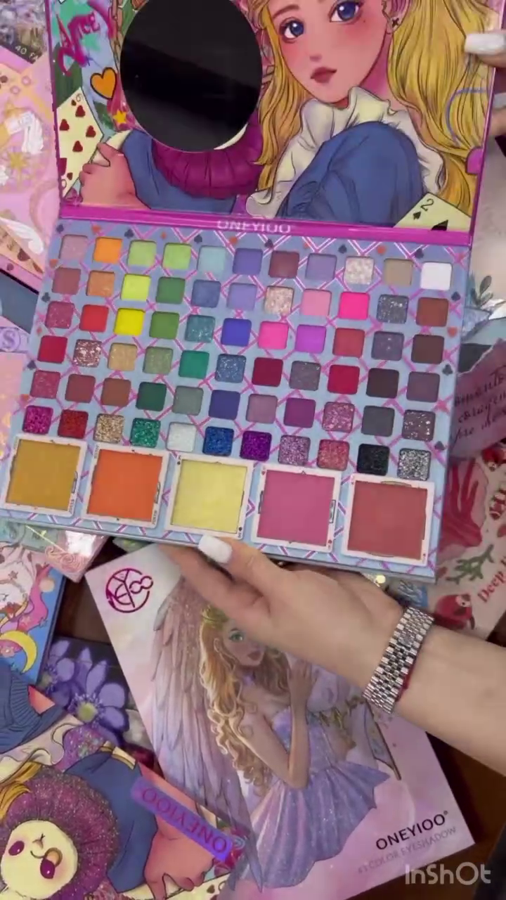 Colorful Fantasy Eyeshadow Palette – 45 Vibrant Shades with Glitters, Mattes, and Shimmers for Bold and Creative Looks