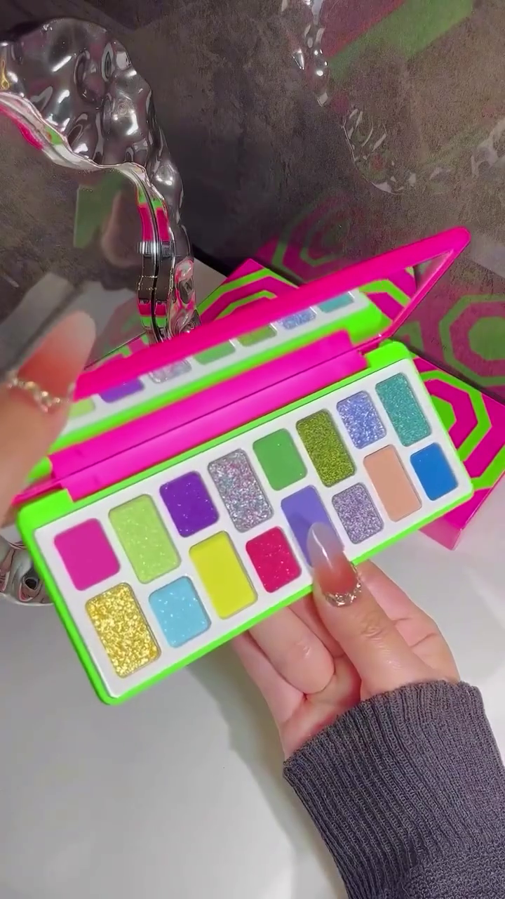 Neon Eyeshadow Palette – 15 Bold Shades in Matte, Glitter, and Shimmer Finishes for Stunning Colorful and Creative Eye Looks