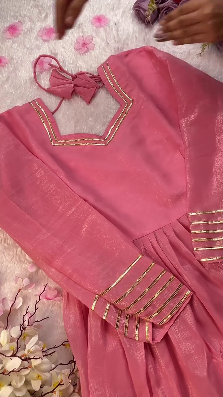 Embroidered Kurta Set in Soft Green, Pink, and Red with Golden Detailing, Perfect for Casual or Semi-Formal Occasions