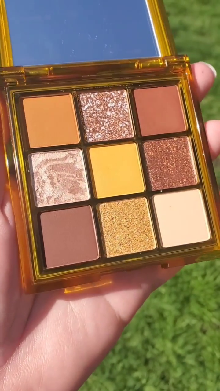 9-Color Warm Neutral Yellow Gold Bronze Glitter Matte Shimmer Eyeshadow Palette with Highly Pigmented Shades for Everyday Natural Glam and Bold Eye Makeup Looks