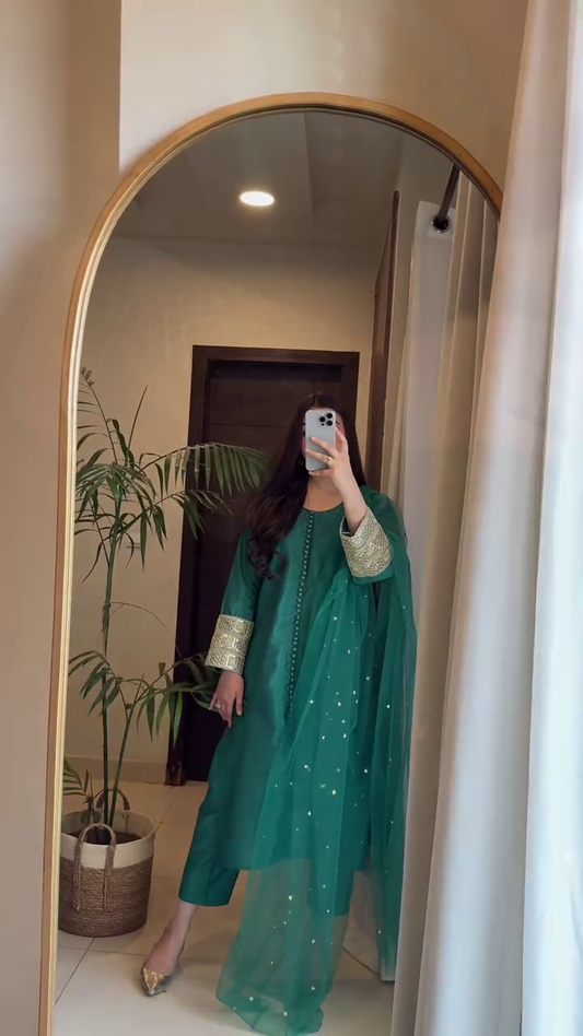 Emerald Green Anarkali Suit with Sheer Dupatta and Embellished Sleeves – Perfect for Festive and Formal Occasions