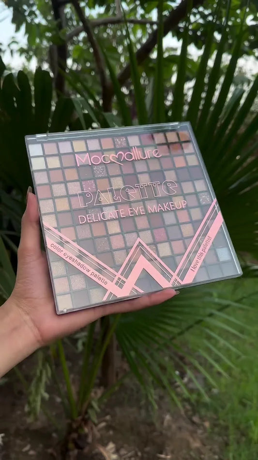 Elegant 10-in-1 Makeup Kit – Modern Cosmetic Collection for All Occasions