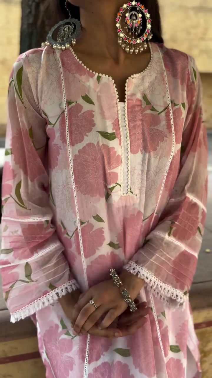 Pink Floral Printed Kurta Set with Delicate Lace Detailing and Comfortable Fabric, Perfect for Casual and Festive Wear
