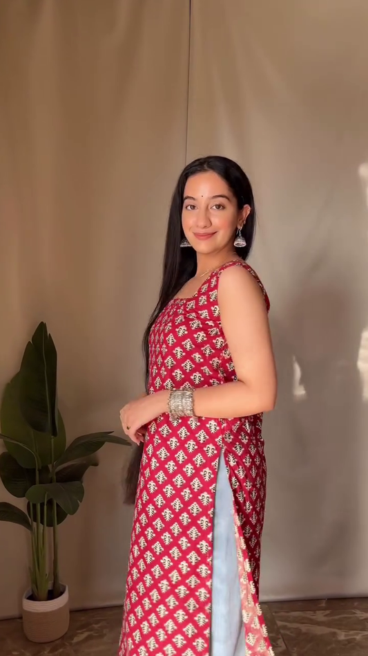Traditional Red Block Print Kurti – Elegant Sleeveless Design with Side Slits, Perfect for a Chic and Comfortable Casual Look