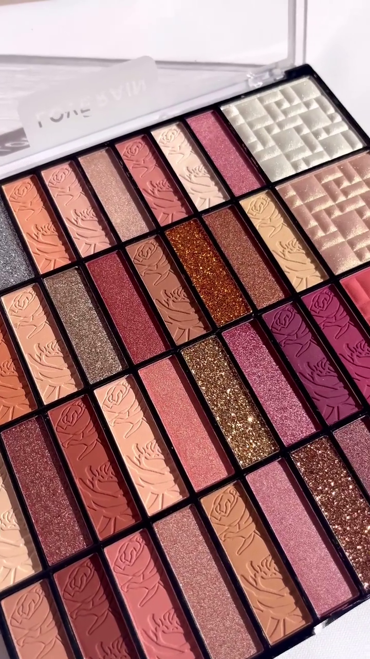 Rose-Inspired 35-Color Eyeshadow Palette with Matte, Shimmer, and Glitter Shades – Perfect for Soft and Bold Eye Makeup Looks