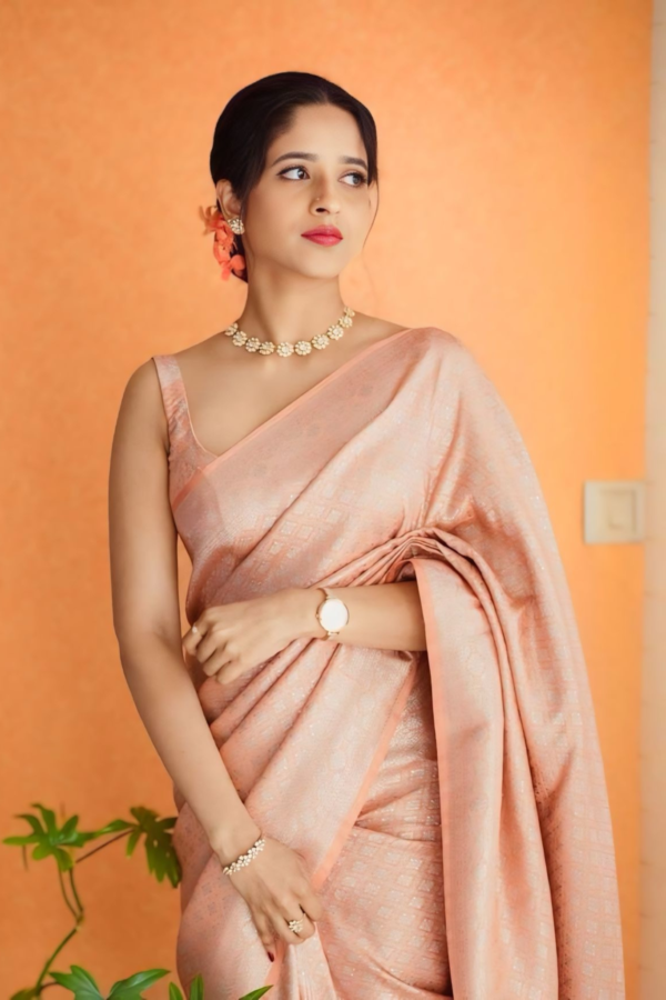 ROSE GOLD COLOUR WITH SILVER ZARI WEAVING BANARASI SOFT SILK SAREE